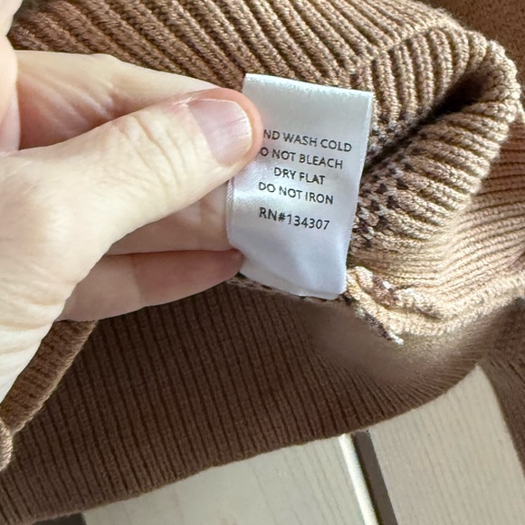 NWOT Lumiere Fringe Button Front Sweater - Picture 7 of 9